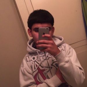 Meet your Posher, Cruz